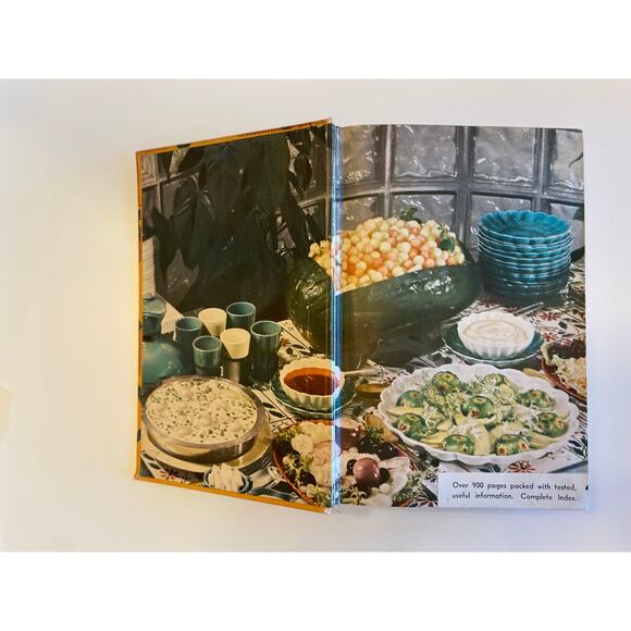 The Good Housekeeping Vintage Collectable Hardcover Cookbook 1942 Edition - Picture 4 of 10